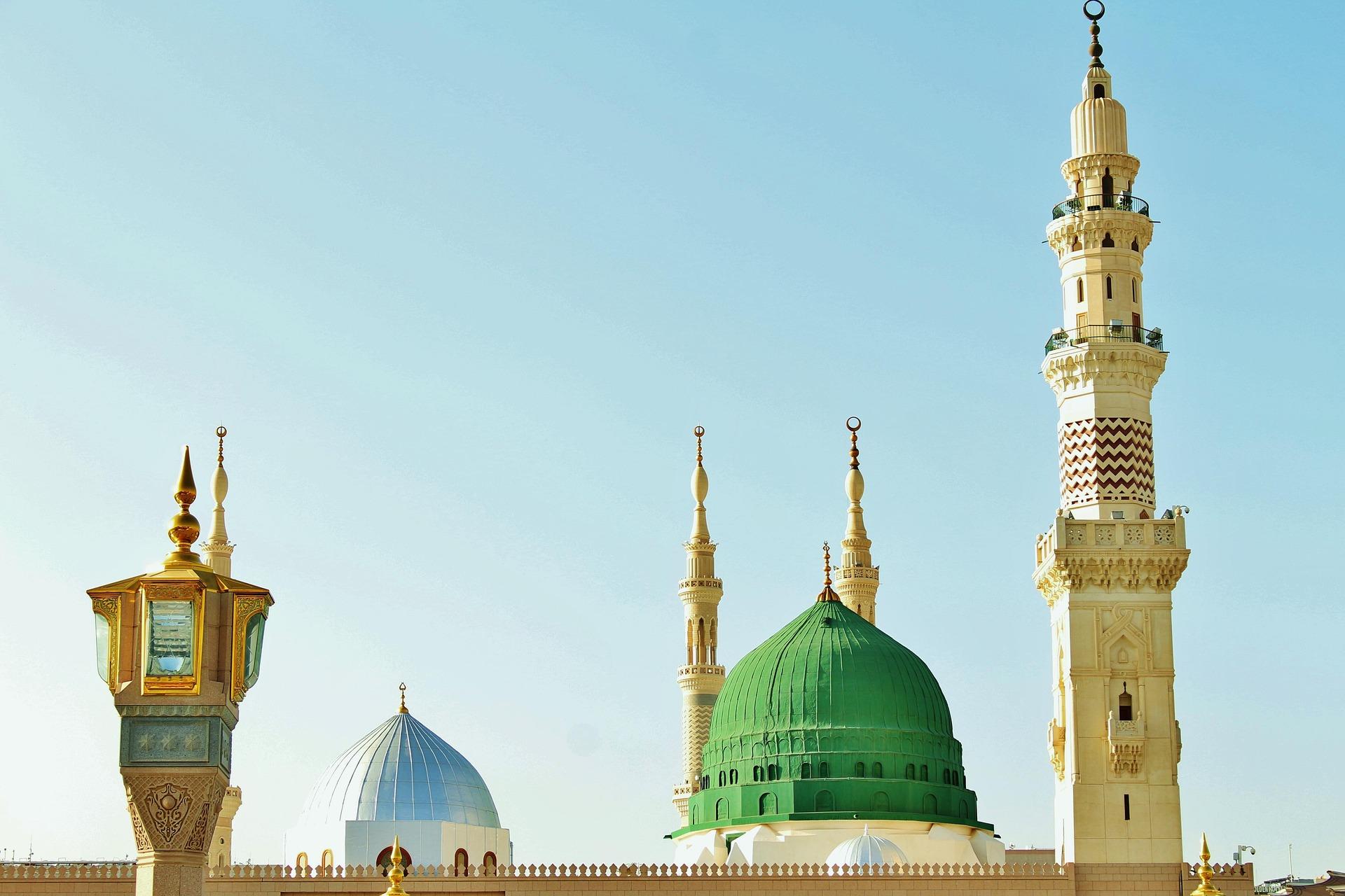 10-Day Premium Hajj and Umrah Flights from UK Package