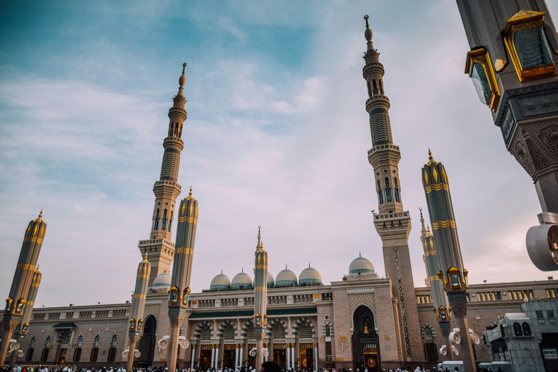 10-Day Private 4-Star Hajj and Umrah Flights from UK
